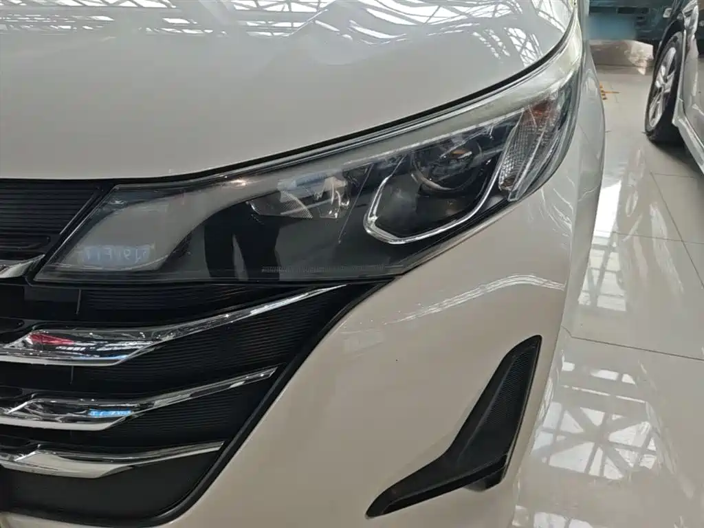 GAC Motor Trumpchi M6 2020 — фото 24
