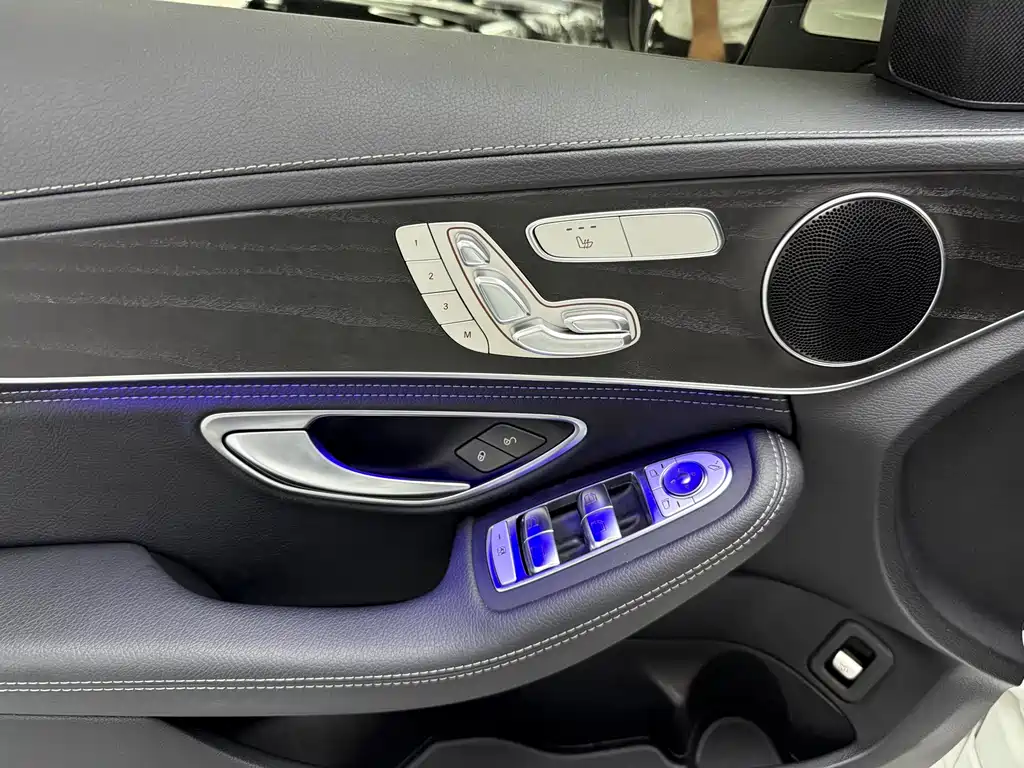 Mercedes-Benz C-Class 2020