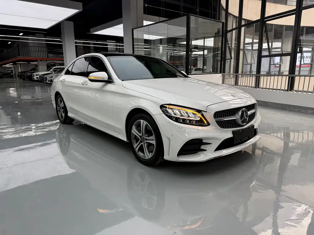 Mercedes-Benz C-Class 2020