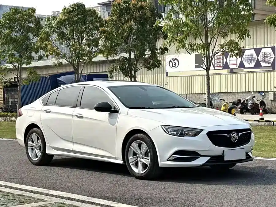 Buick Regal 2020 — фото 3