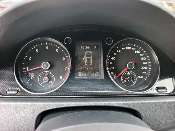 Volkswagen Magotan 2013