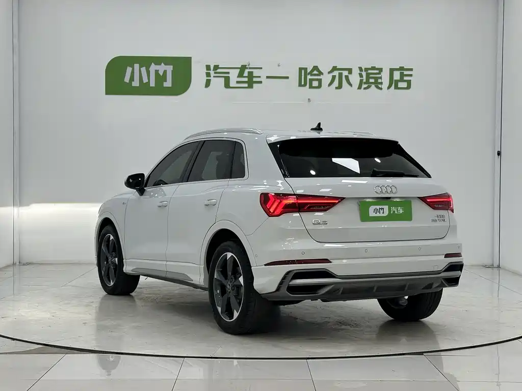 Audi Q3 2022 — фото 4