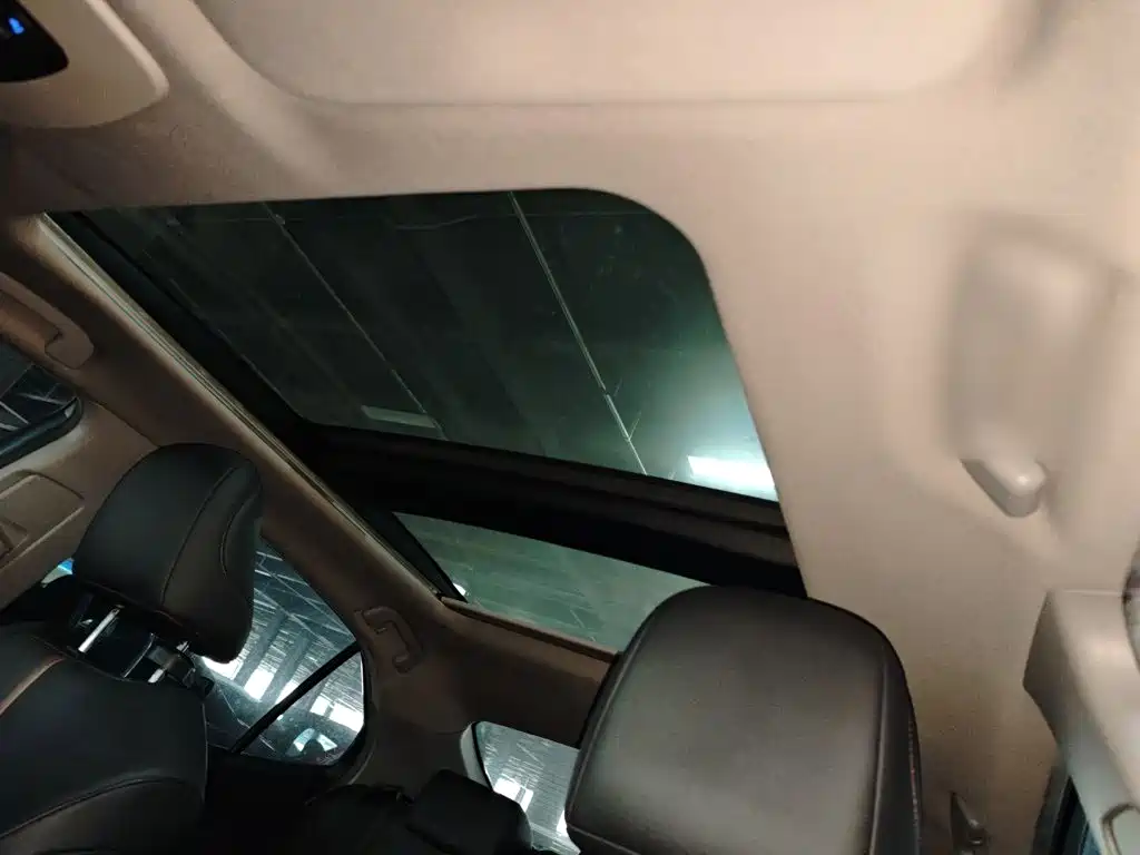 Toyota Camry 2019 — фото 14