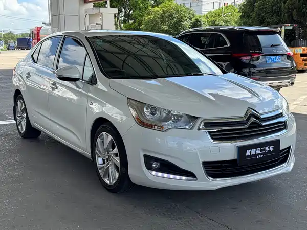 Citroën C4L 2013
