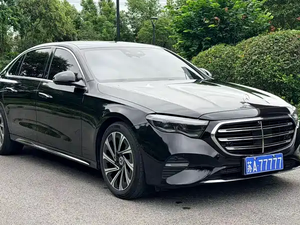 Mercedes-Benz E-Class 2024