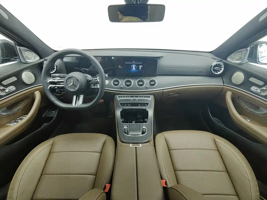 Mercedes-Benz E-Class 2023