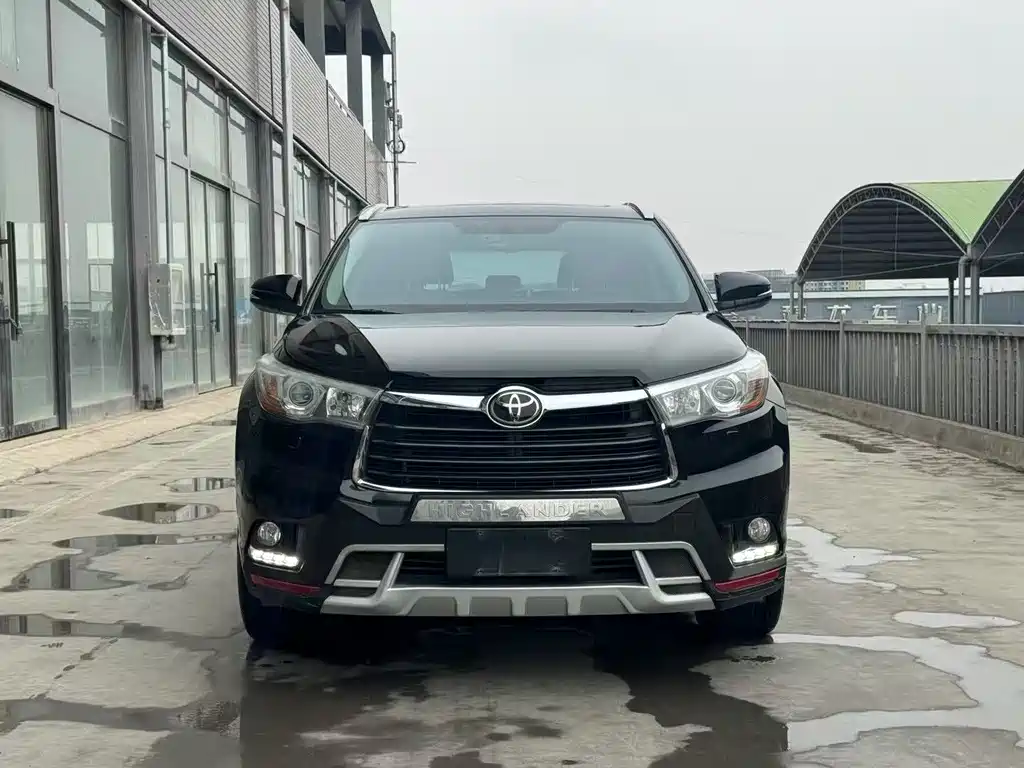 Toyota Highlander 2016 — фото 2
