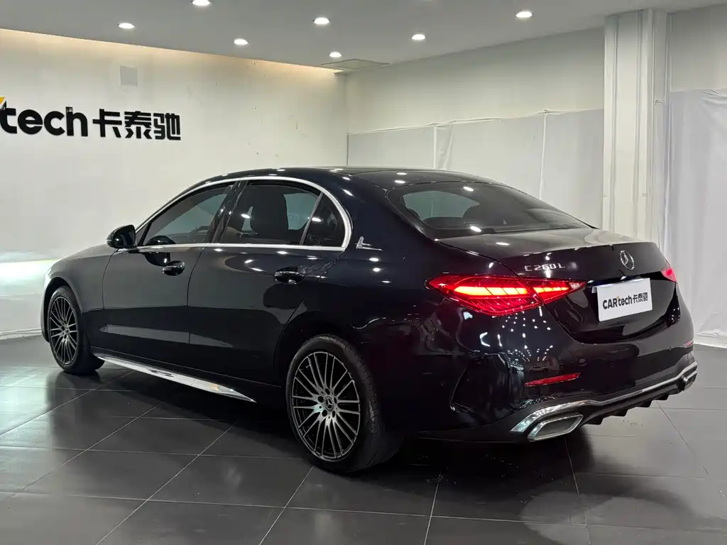 Mercedes-Benz C-Class 2024