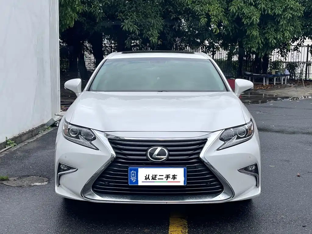 Lexus ES 2015 — фото 2