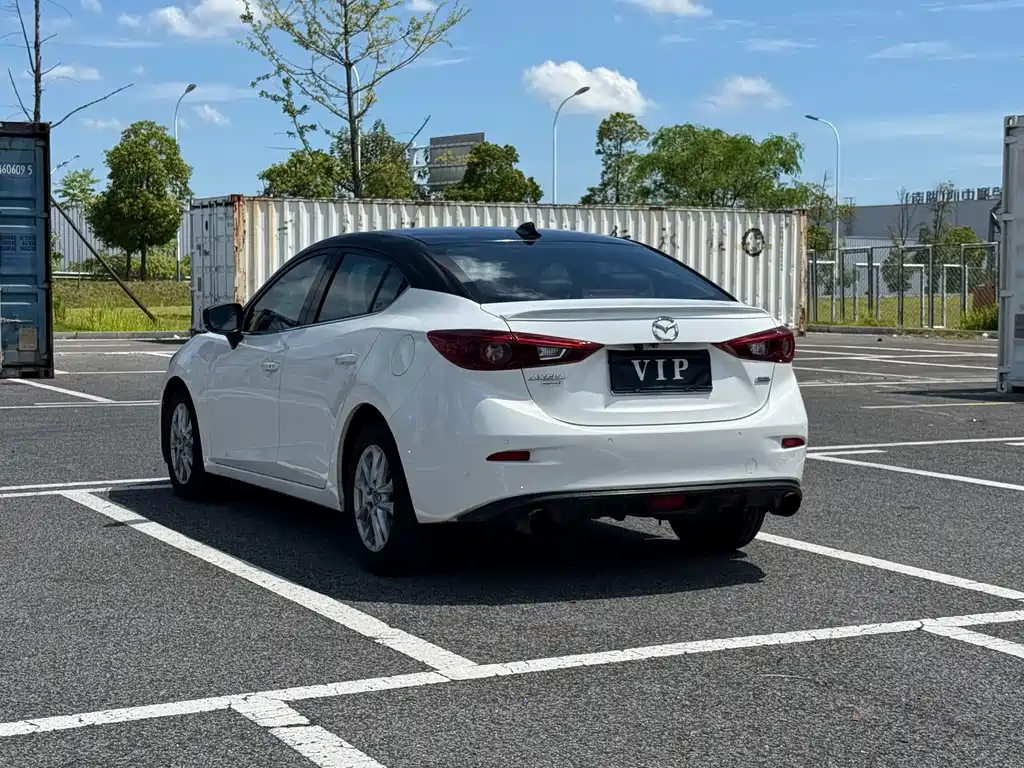 Mazda 3 Axela 2019