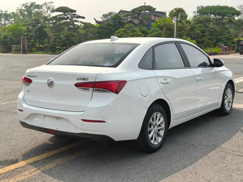 Buick Excelle 2019 — фото 10