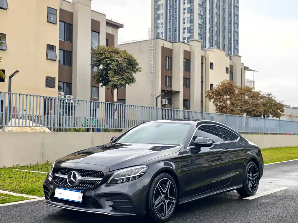 Mercedes-Benz C-Class 2021