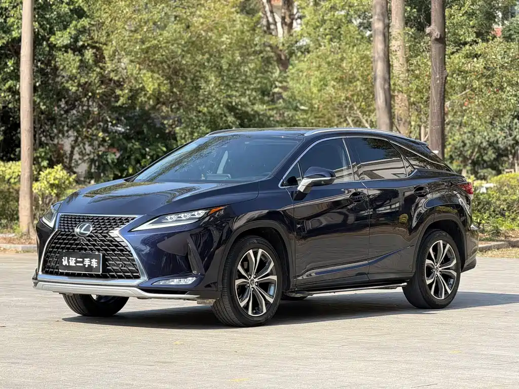Lexus RX 2020 — фото 1
