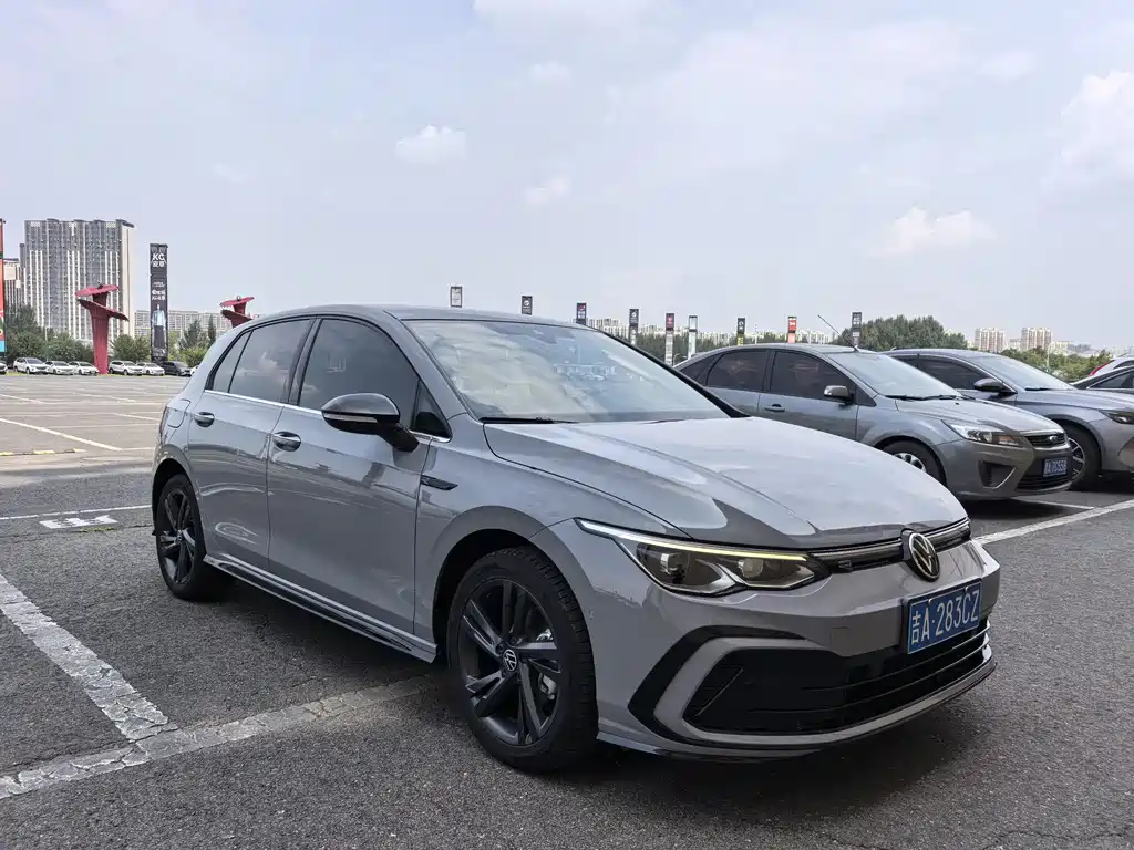 Volkswagen Golf 2022