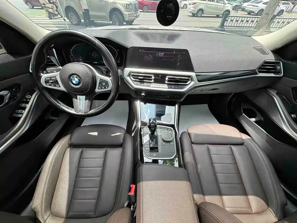 BMW 3 Series 2021