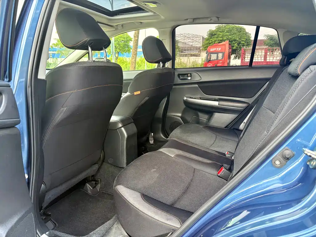 Subaru XV 2016 — фото 11