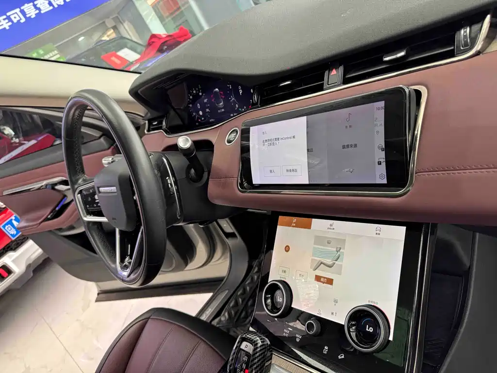 Land Rover Evoque 2022 — фото 14