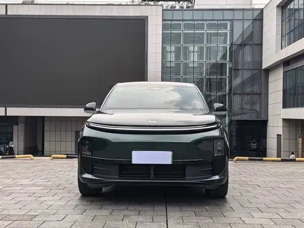 Li Auto L6 2024