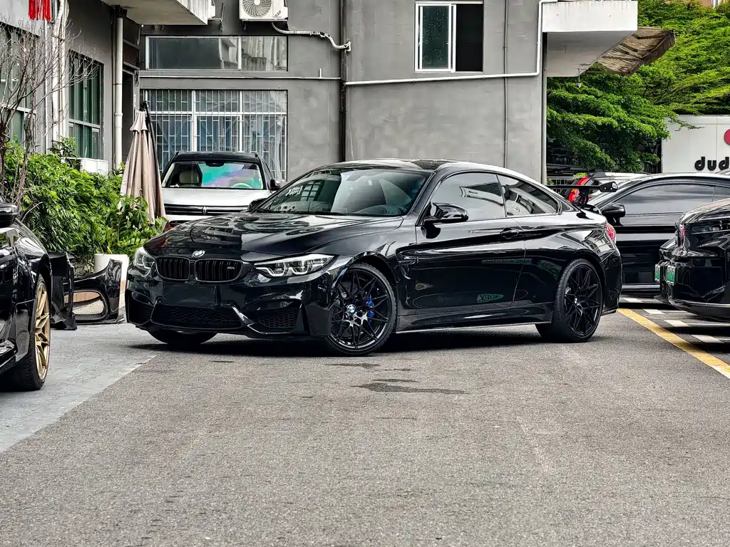 BMW M4 2019