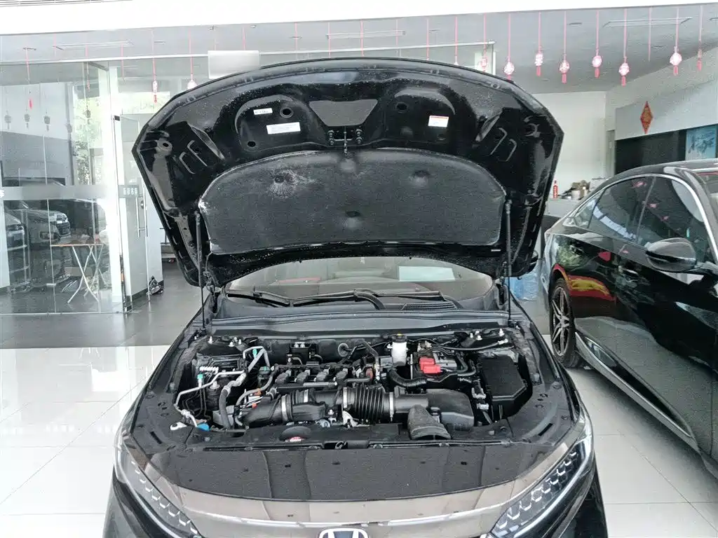 Honda Accord 2023 — фото 16