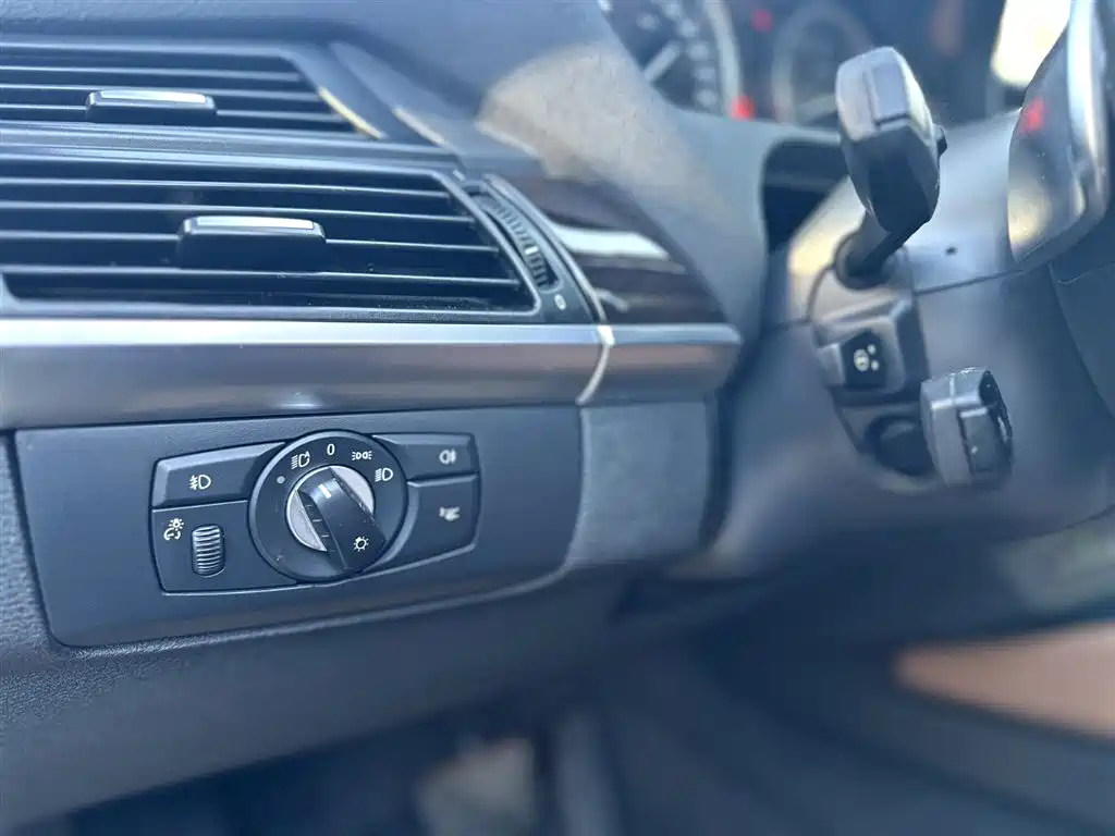 BMW X6 2014 — фото 11