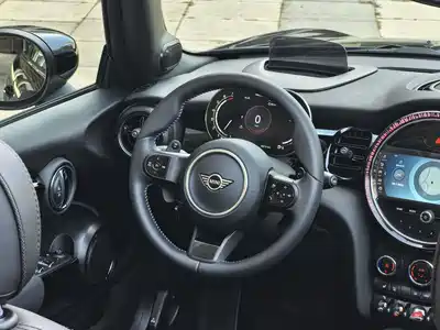 MINI MINI 2022