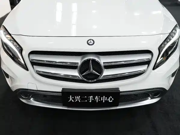 Mercedes-Benz GLA 2016