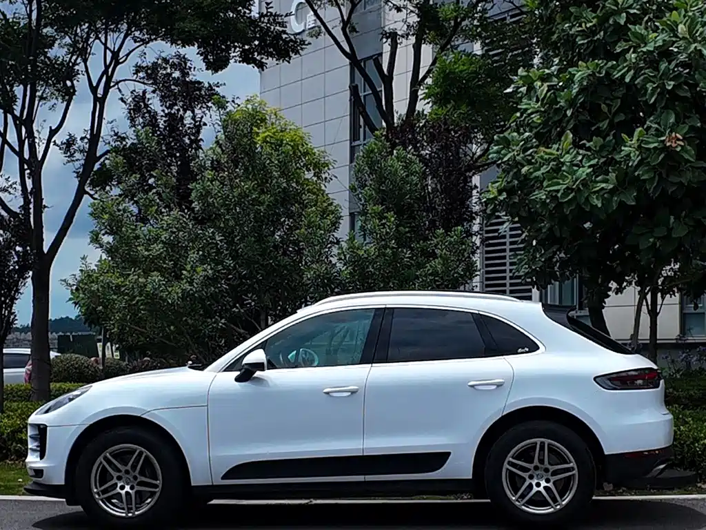 Porsche Macan 2020 — фото 2
