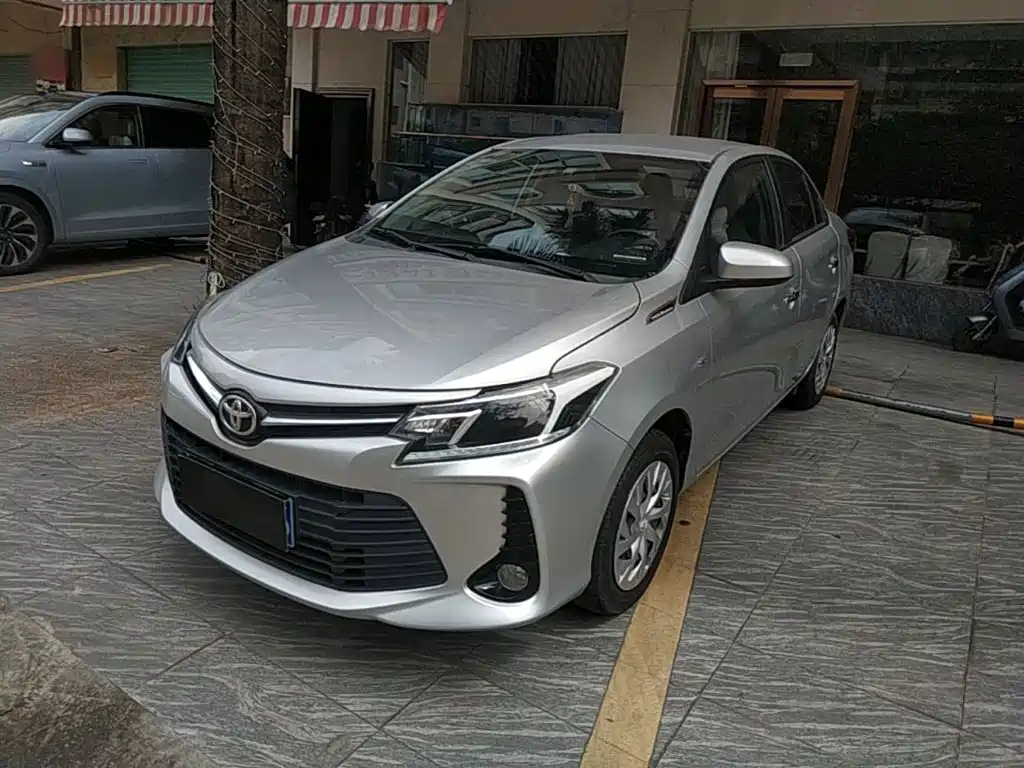 Toyota Vios 2023 — фото 1