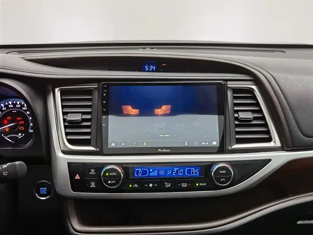 Toyota Highlander 2017 — фото 12