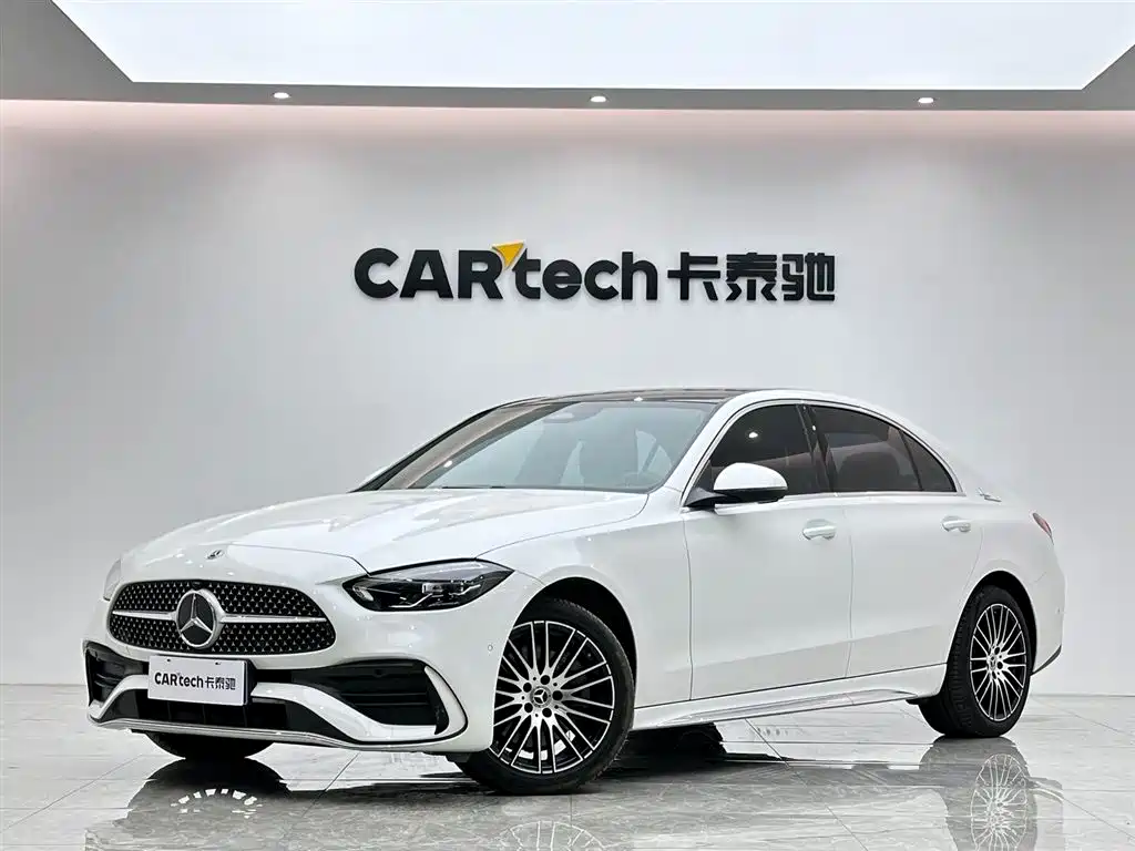 Mercedes-Benz C-Class 2024 — фото 1