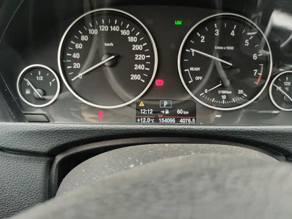 BMW 3 Series 2014 — фото 12