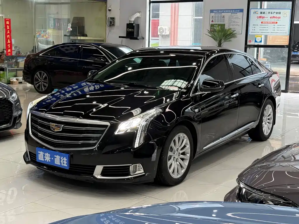 Cadillac XTS 2018 — фото 1
