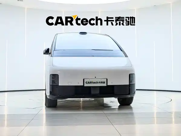 Li Auto MEGA 2025