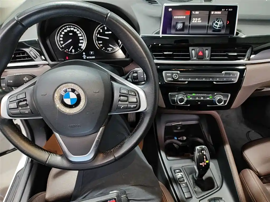 BMW X1 2020 — фото 10