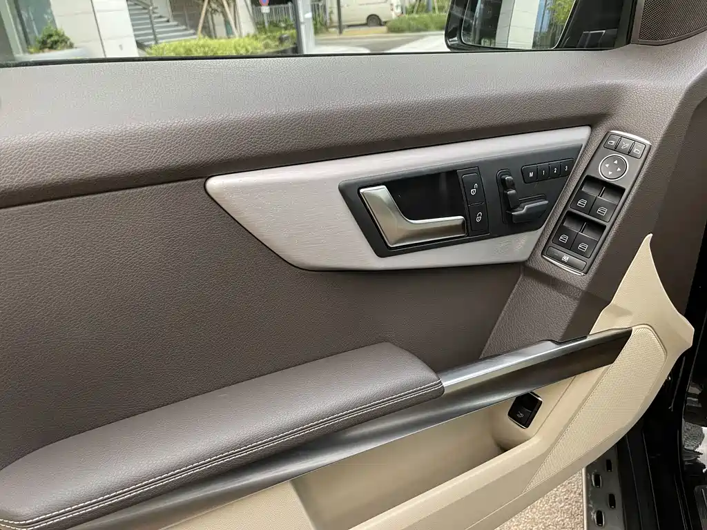 Mercedes-Benz GLK-Class 2012 — фото 18