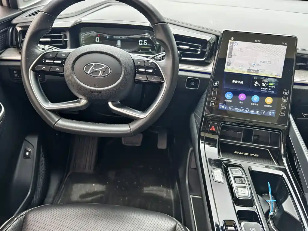 Hyundai Custo 2023 — фото 15