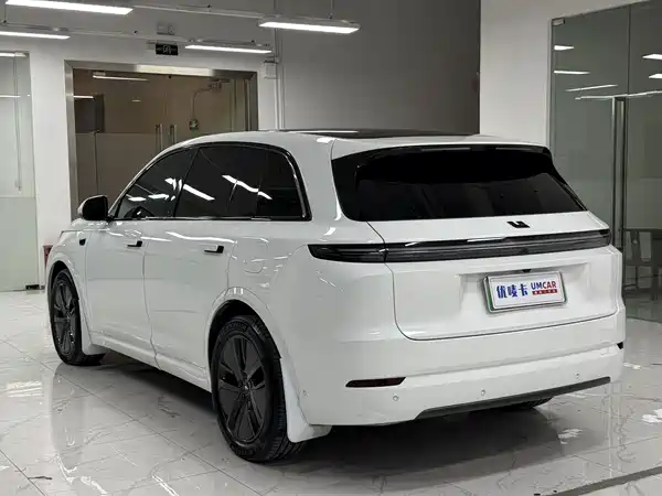 Li Auto L7 2025