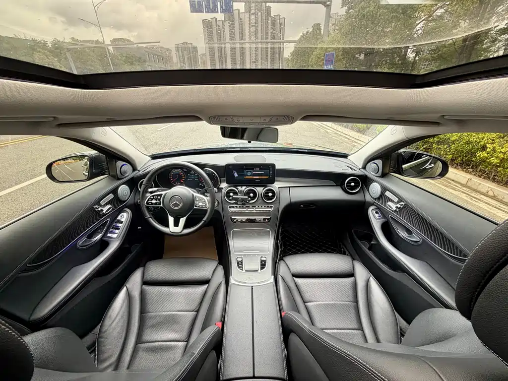 Mercedes-Benz C-Class 2019 — фото 11