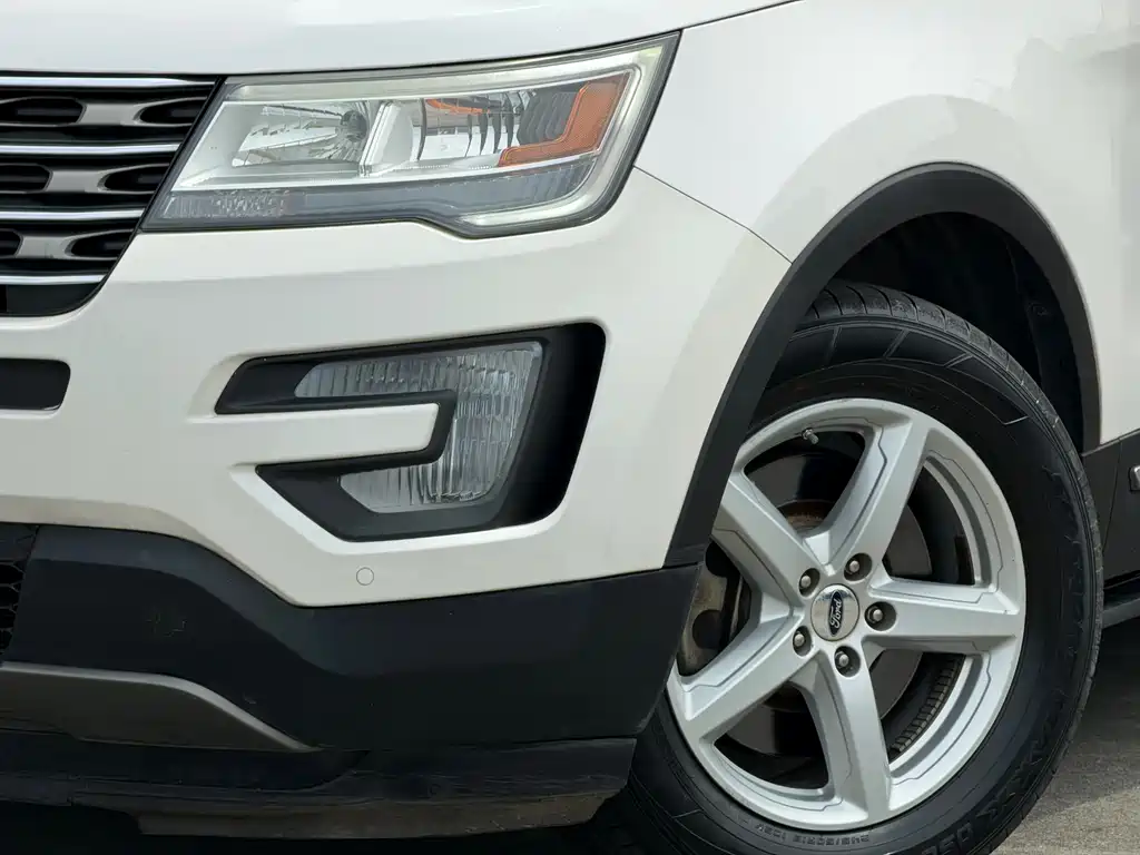 Ford Explorer 2017 — фото 4