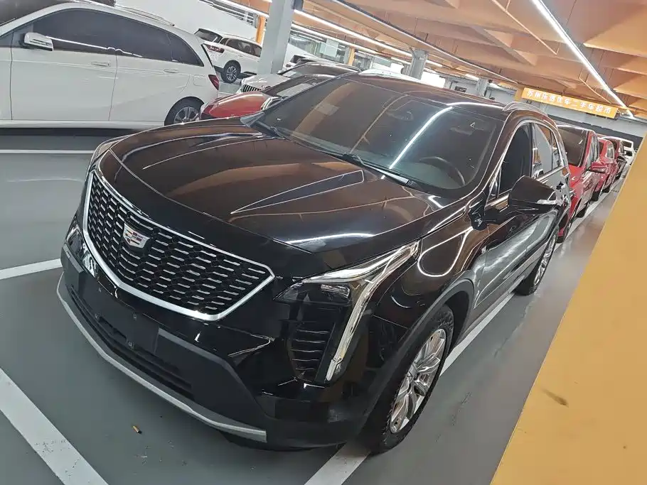 Cadillac XT4 2021 — фото 1