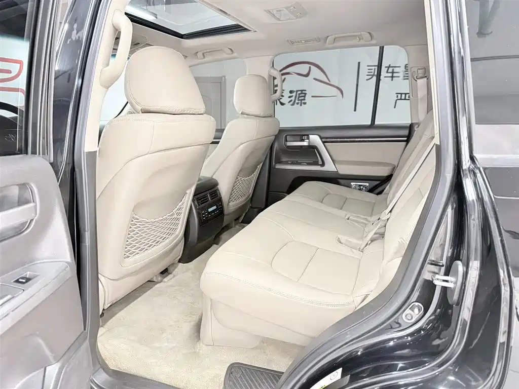 Toyota Land Cruiser 2008 — фото 9