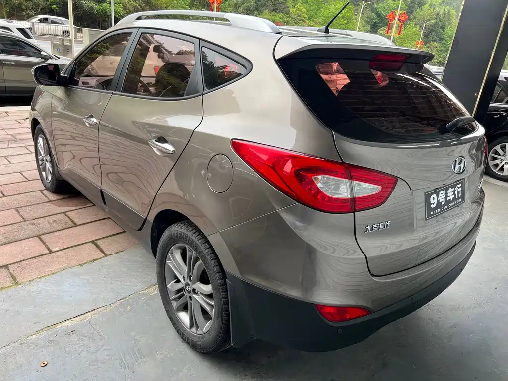Hyundai ix35 2014 — фото 9