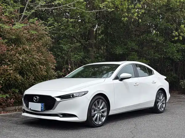 Mazda 3 Axela 2023