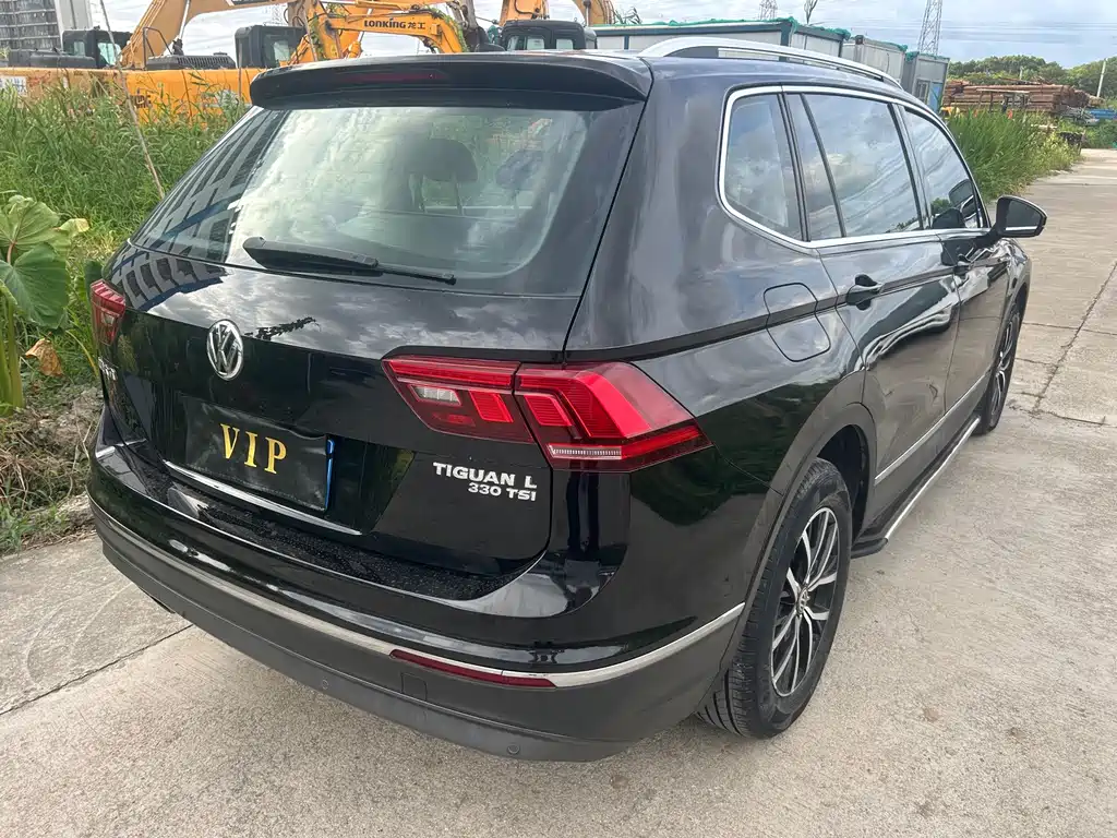 Volkswagen Tiguan L 2018 — фото 8