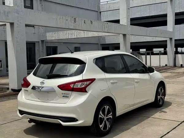 Nissan Tiida 2016