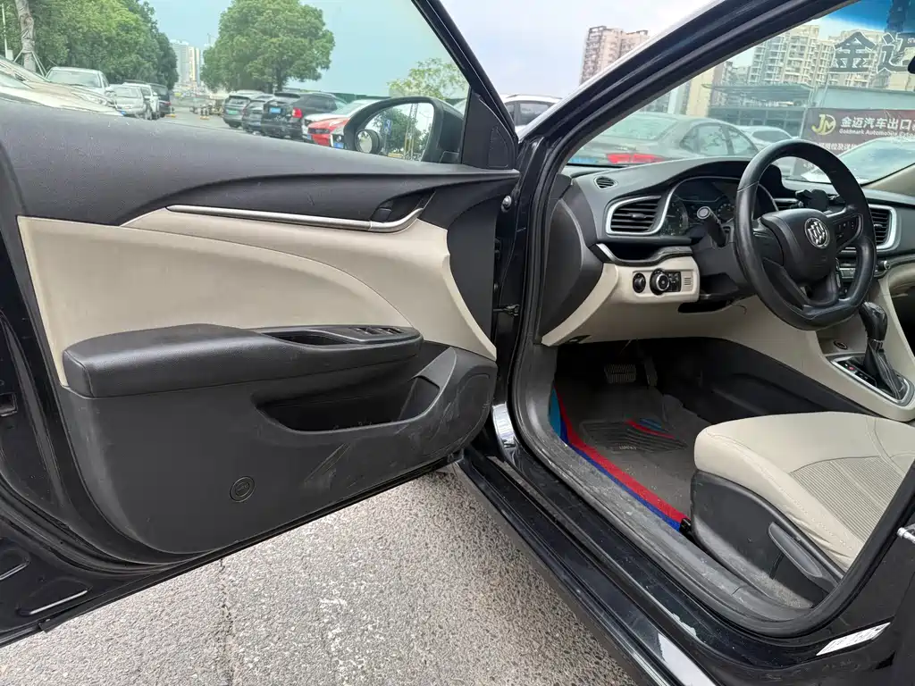 Buick Excelle 2016