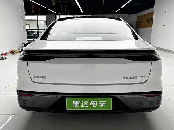 Geely Galaxy Starshine 8 2025