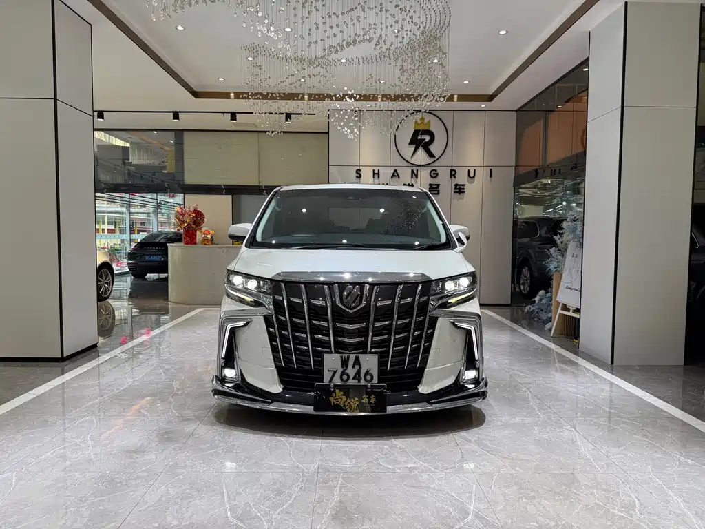 Toyota Alphard 2018 — фото 2