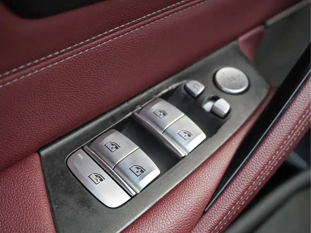 BMW 5 Series 2021